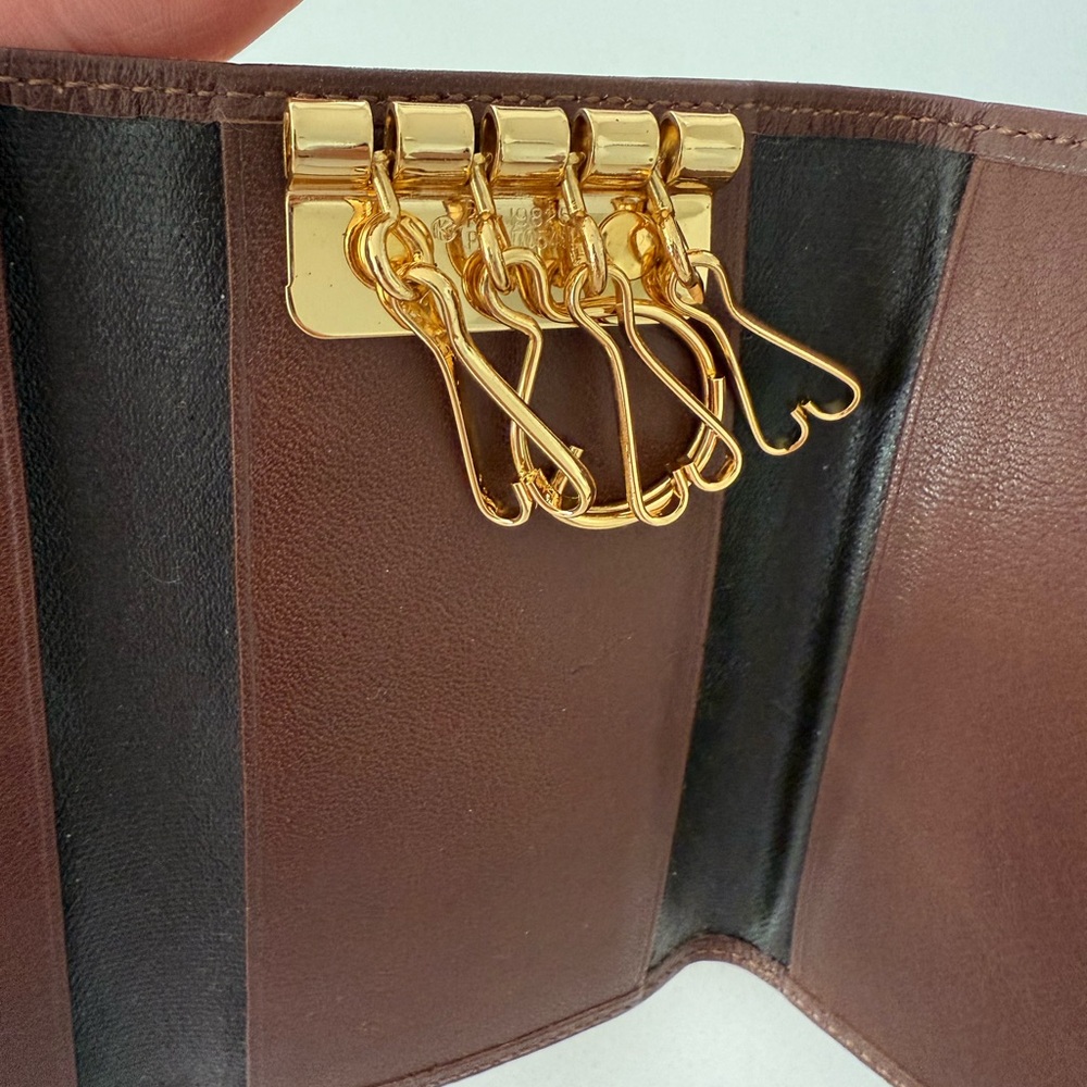 Yves Saint Laurent Brown Leather Key Chain holder - Picture 2 of 10